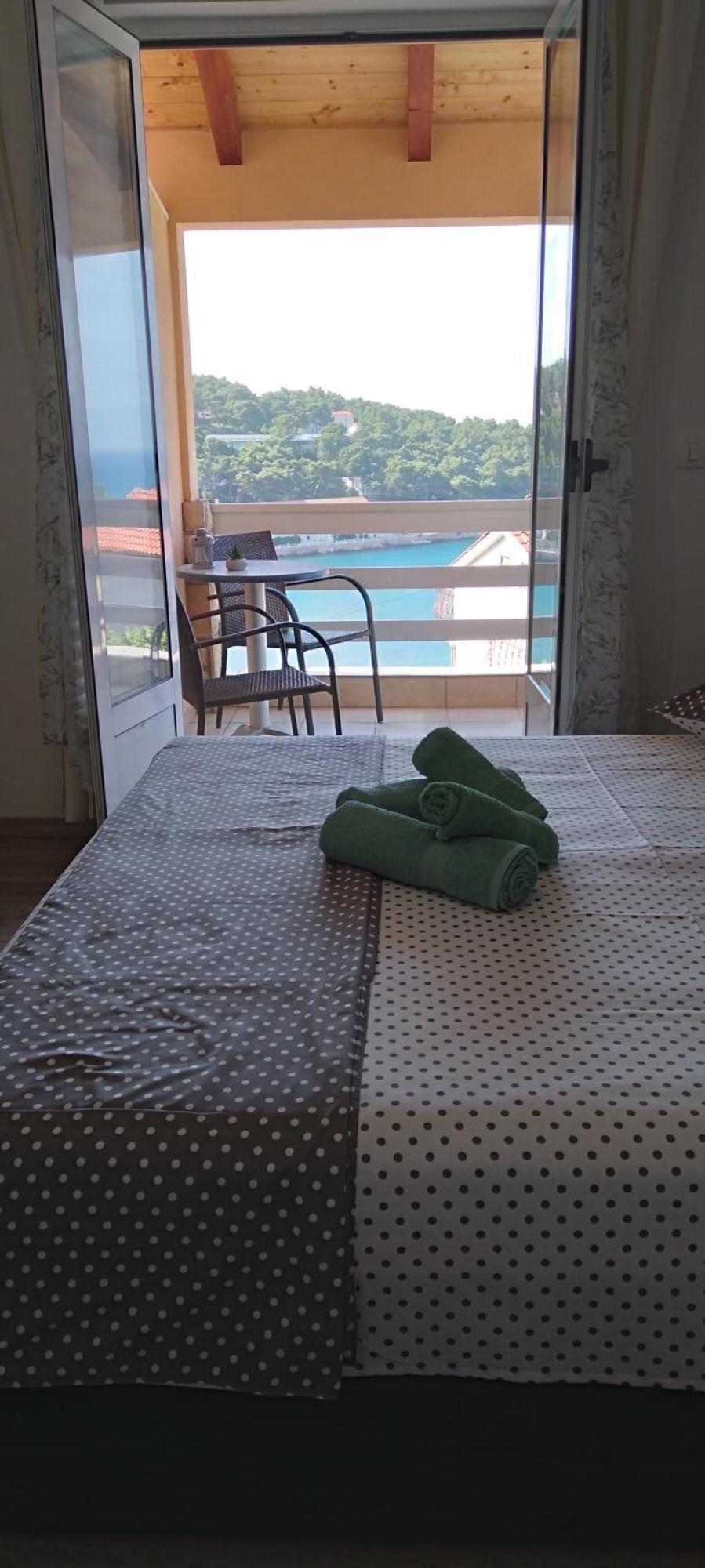 Apartment Seaview Jelsa Racic Esterno foto