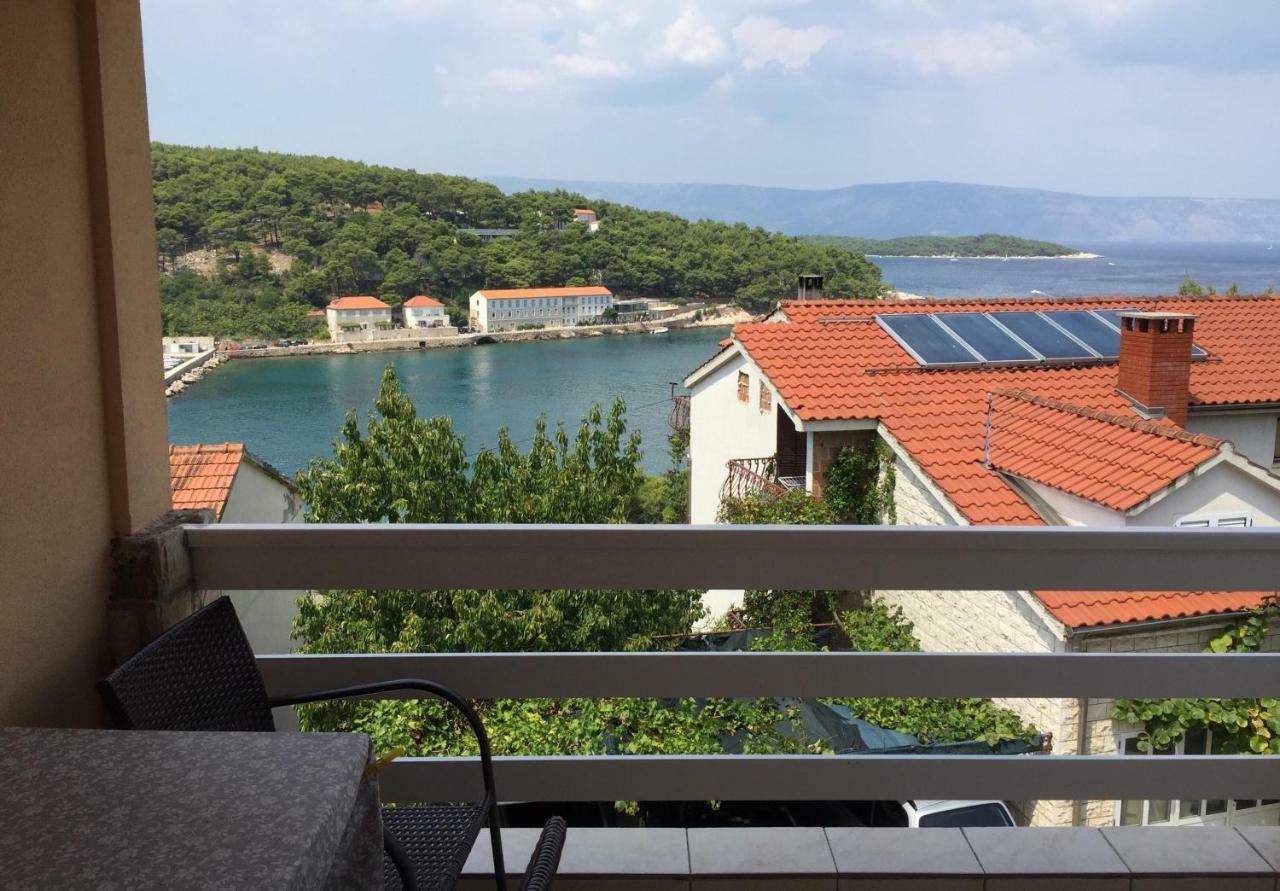 Apartment Seaview Jelsa Racic Esterno foto